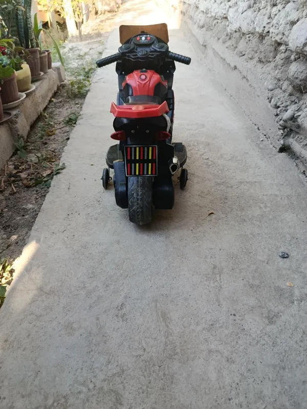 Mototsikl bolalar uchun 3 yoshdan 5 yoshgacha zaryadniklari bor 1 Mototsikl bolalar uchun 3 yoshdan 5 yoshgacha zaryadniklari bor 1