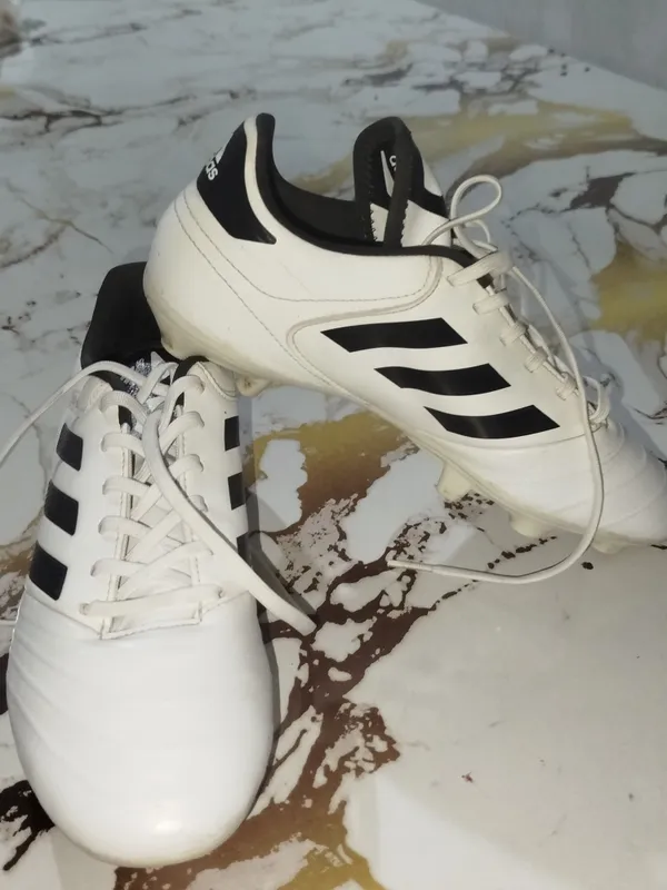 Adidas shoes orginal 4