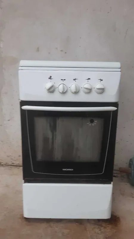 NORO Gaz plitasi sotiladin 1kozi elektirda ishlidi xolat idial radnoy NORO Gaz plitasi sotiladin 1kozi elektirda ishlidi xolat idial radnoy