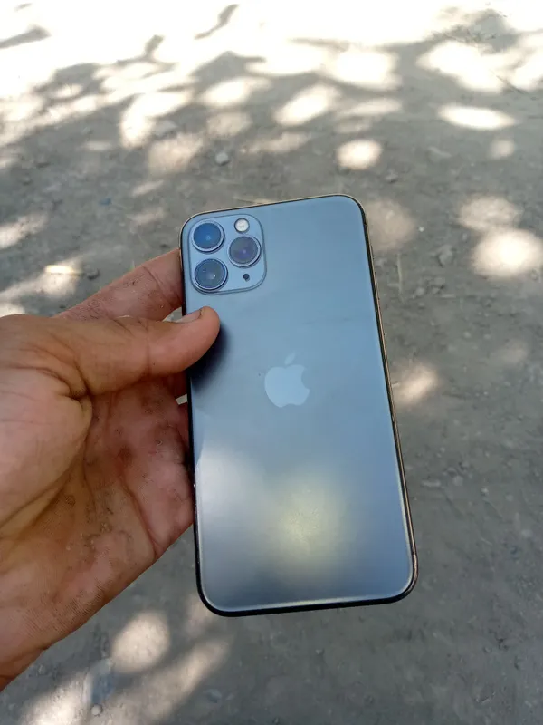 iPhone 11 pro narhi 2000000 kami bor 1