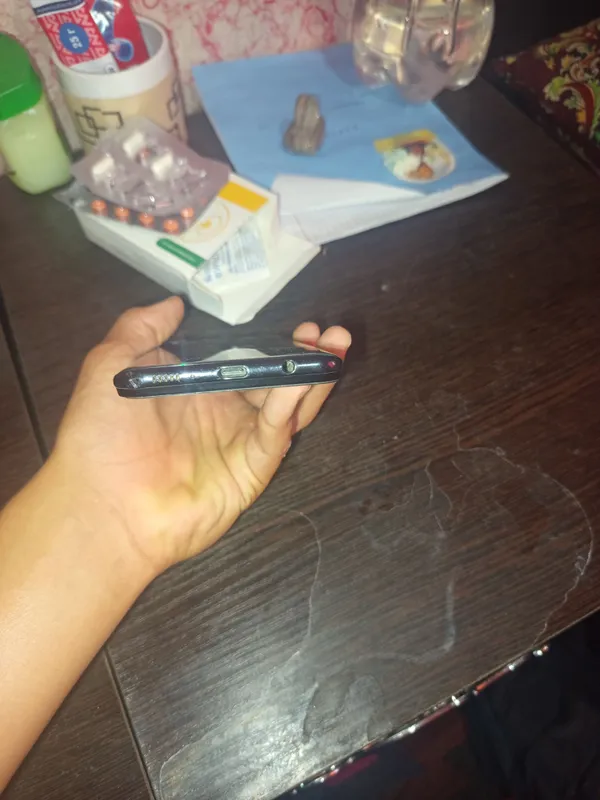 Samsung A50 sotiladi xolati yaxshi 8-64gb buladi 3