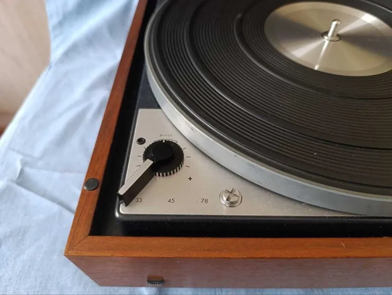 Проигрыватель виниловых дисков Dual 1229 — фото 2
