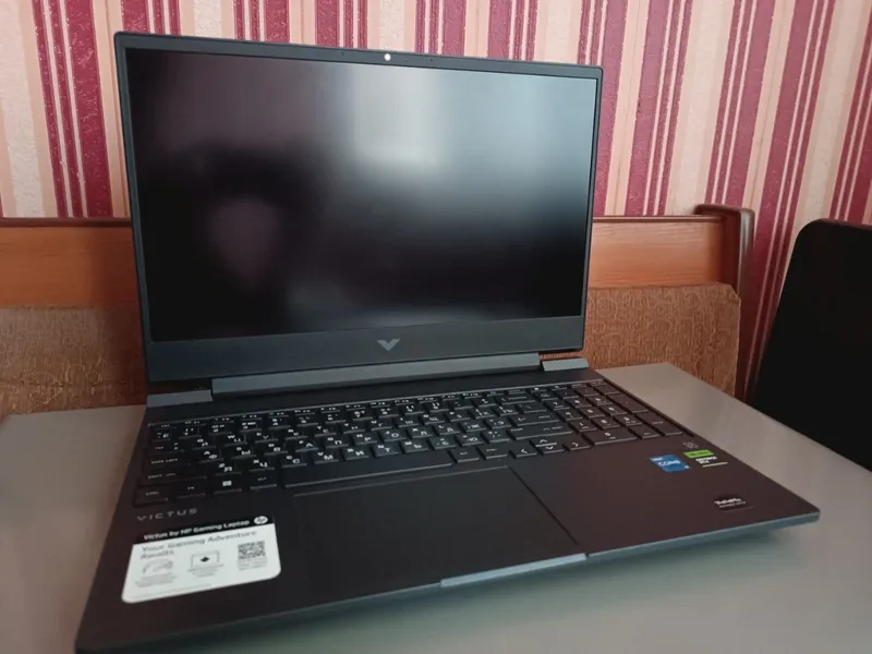 Ноутбук hp vihtus 15