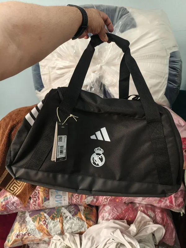Adidas orginal sumkasi 3 Adidas orginal sumkasi 3
