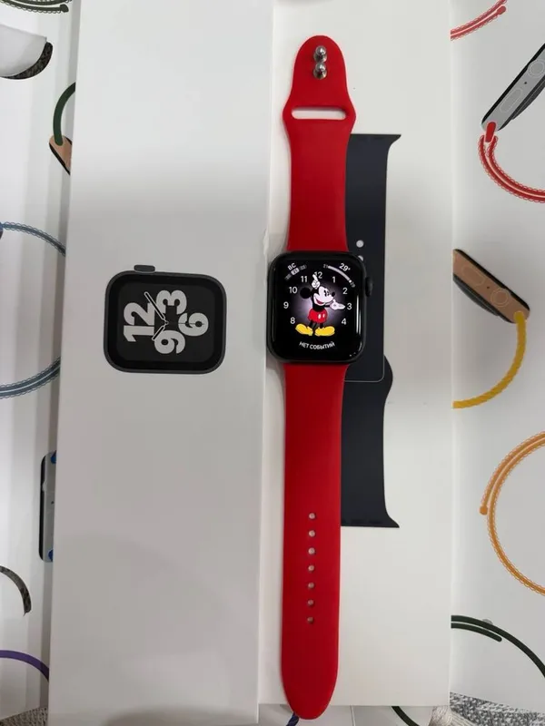 Apple Watch SE2 44 mm aluminium 1 Apple Watch SE2 44 mm aluminium 1
