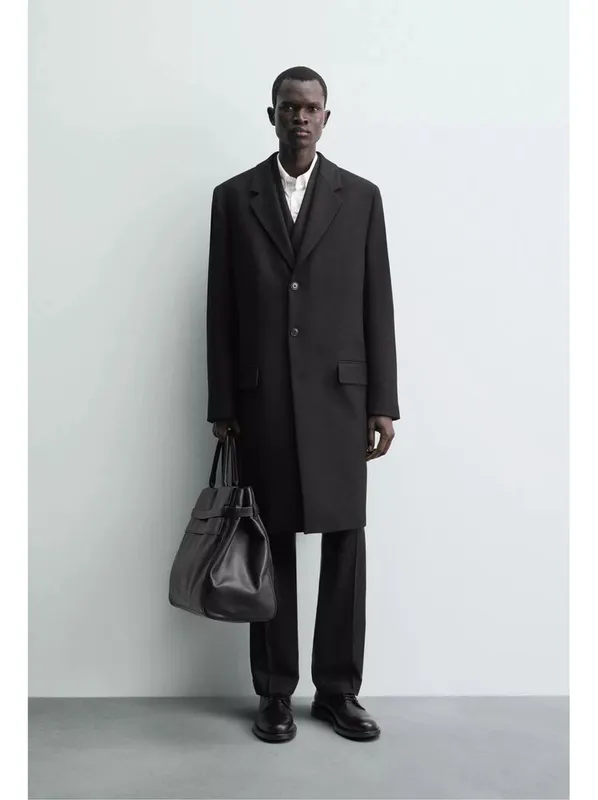 Легкое шерстяное пальто Zara
