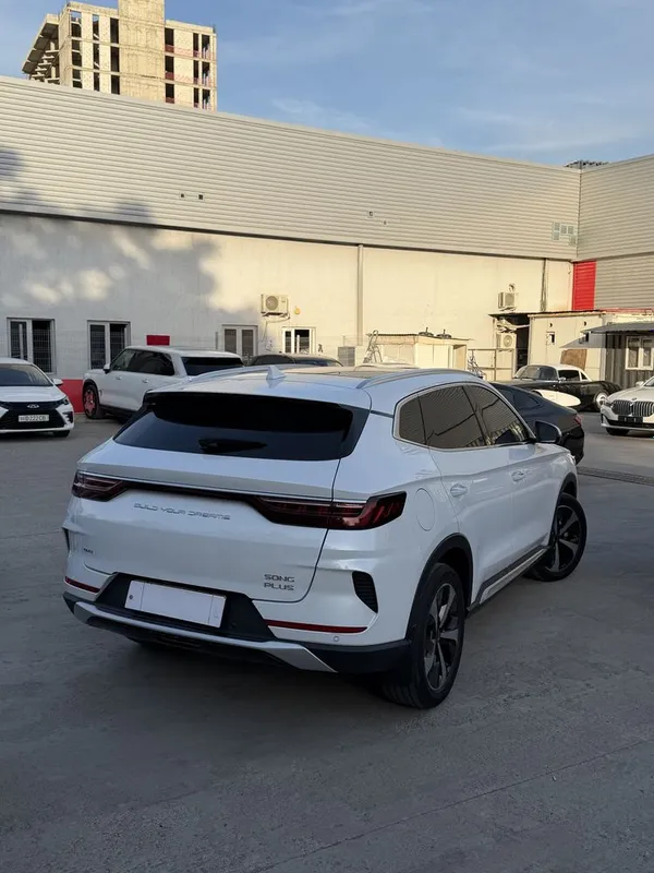 BYD song plus Gibrid Hybrid 110 km 2023 toza — фото 4