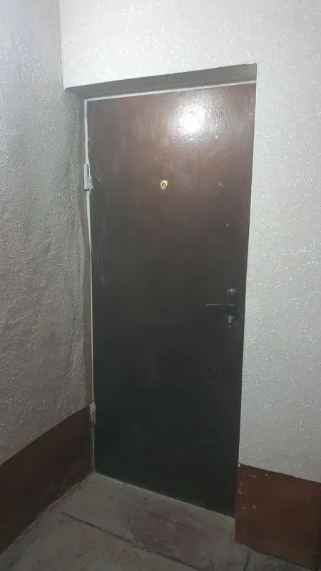 Uy sotiladi. 2 etaj 4 xona. 8