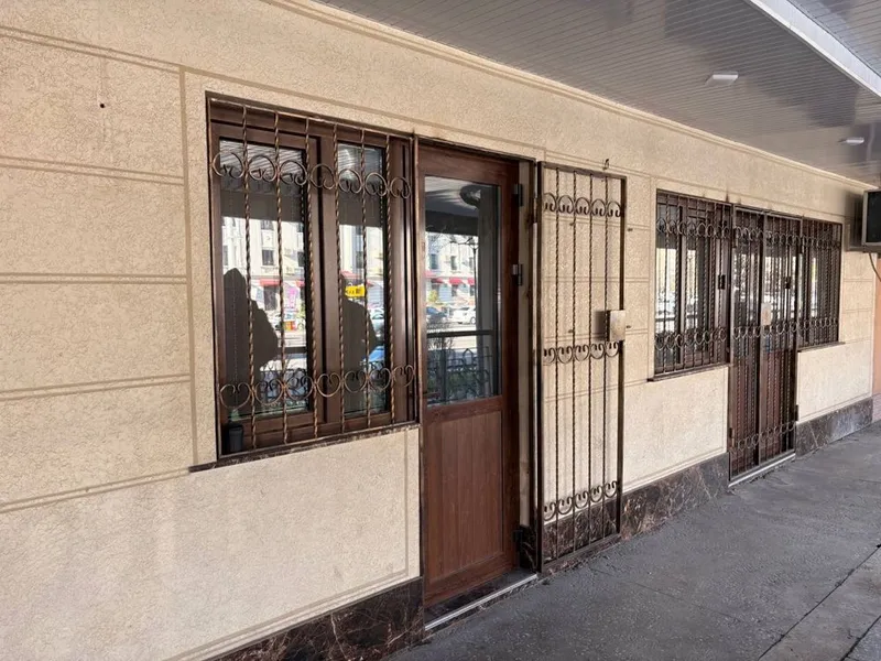 Сдам в аренду коммерческое помещение вдоль Нукусской 72 м2 с ремонтом