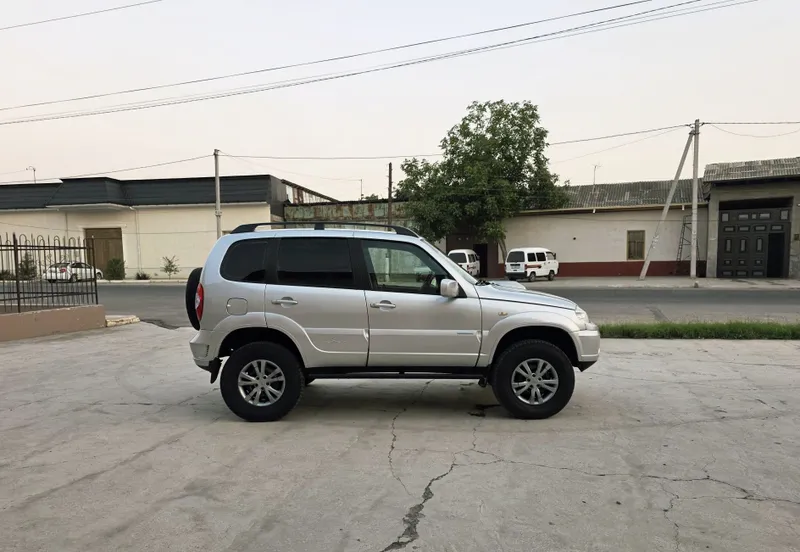 Niva 4x4 Sotiladi 5 Niva 4x4 Sotiladi 5