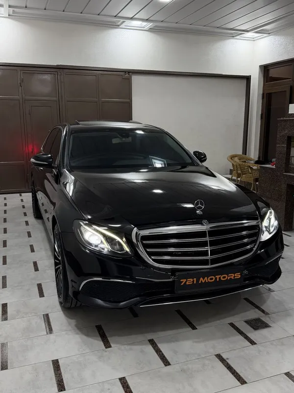 Mercedes Benz W213 E300L Long Zo'r narx Noyob versia