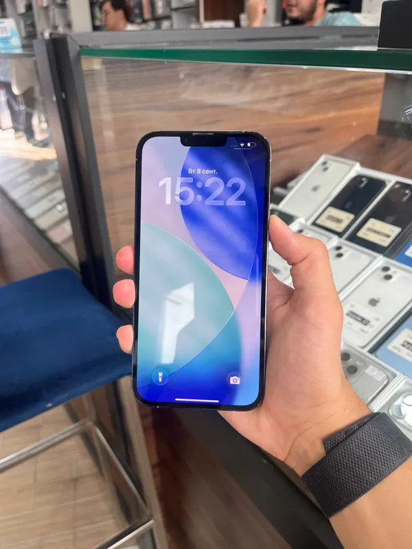 iPhone 13 Pro Max 2 iPhone 13 Pro Max 2