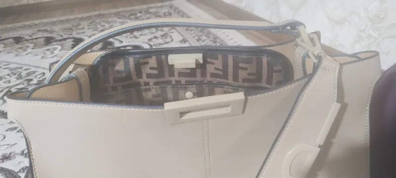 Продаётся сумка Fendi 4 Продаётся сумка Fendi 4