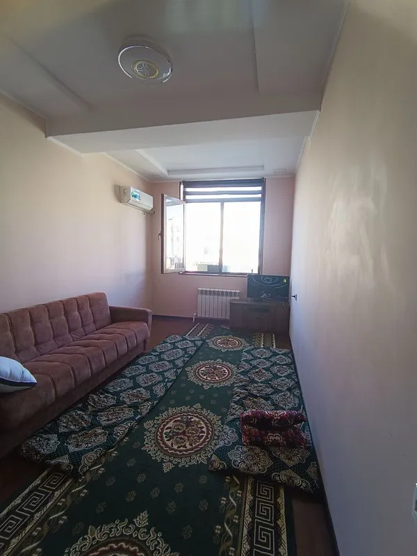 3 каватли домнинг 2чи каватидаги 1хонали квартира ижарага берилади