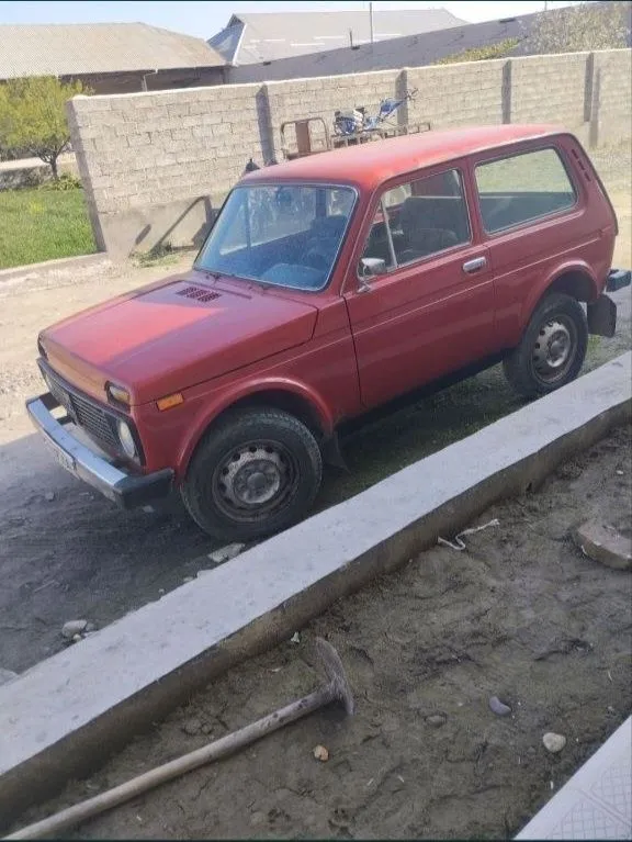 Lada niva 2121 sotiladi holati yaxshi qolgan malumotlar telda — фото 5