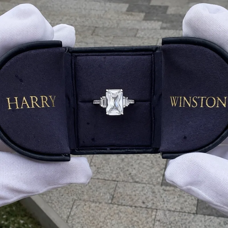 Harry Winston Emerald-Cut Baguette Ring Кольцо 3