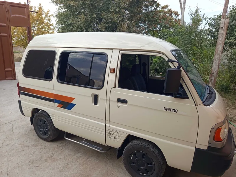 Damas avtomobili 3 Damas avtomobili 3