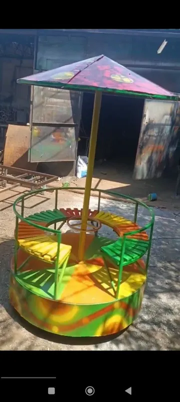 Karusel bolalar uyingohi