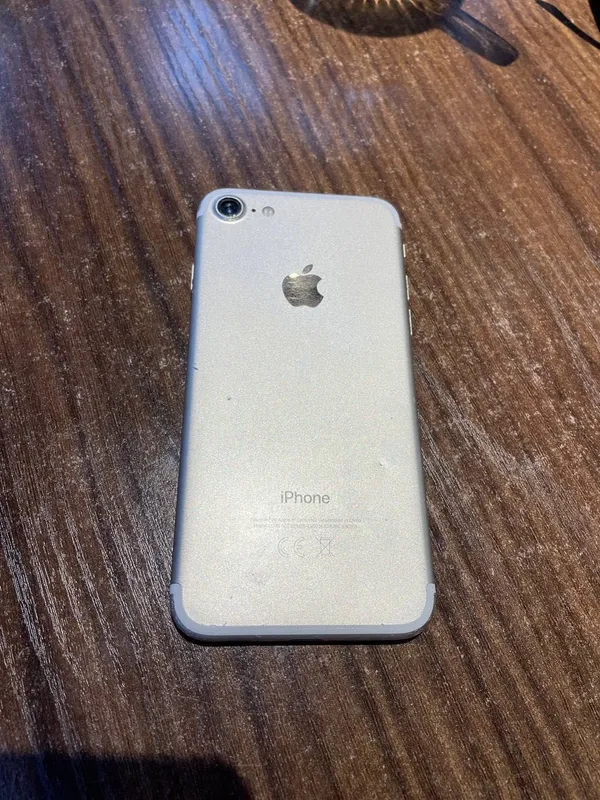 iphone 7 (32gb) z 1