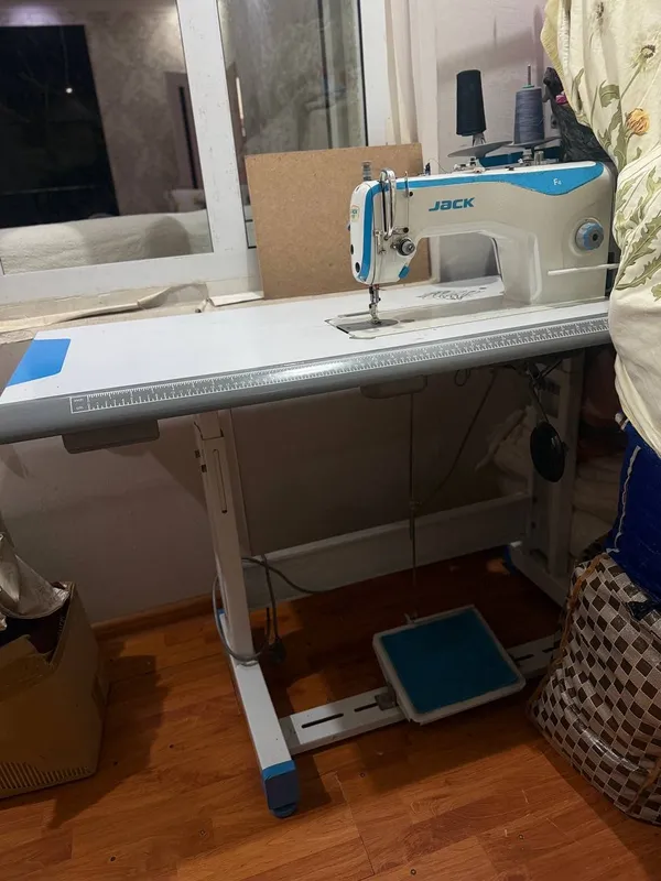 Srochna sotiladi F4 toʻgʻri chok holati a’lo 200$ 1 Srochna sotiladi F4 toʻgʻri chok holati a’lo 200$ 1