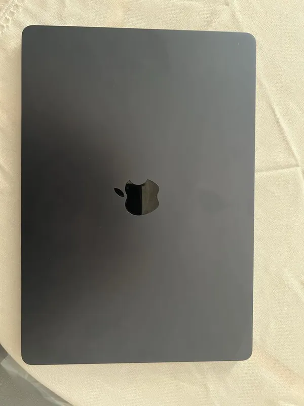 MacBook Air 15-inch M4 16/256 midnight
