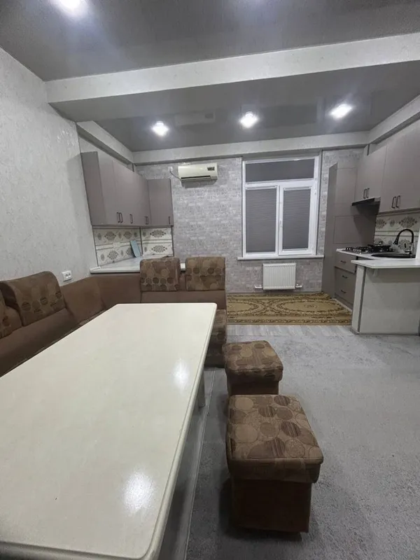 Мирзо-Улуғбек тумани, Паркент кўчасида ижарага янги квартира — фото 1