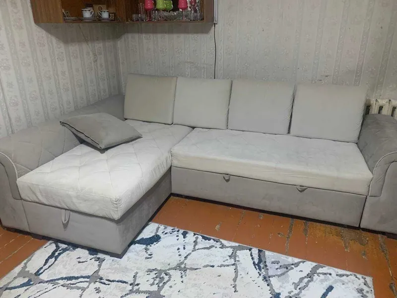 Burchakli divan-karovat sotaman — 100$ 1