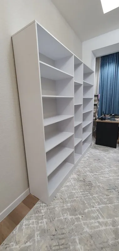 Kitoblar va buyumlar uchun maxsus javon — фото 6
