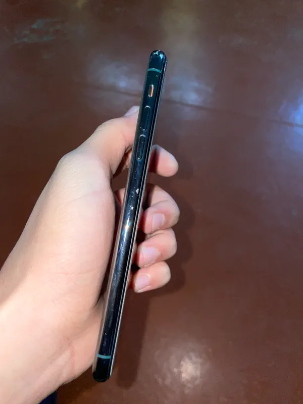 iphone 11 pro max 4