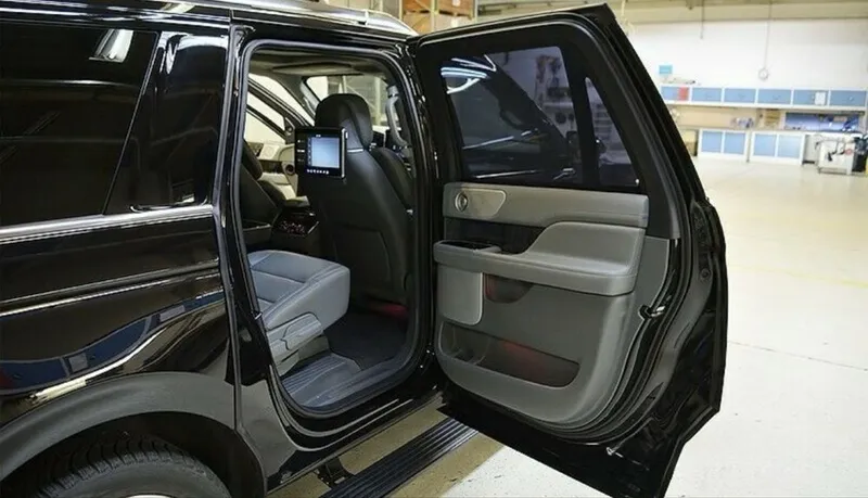 Lincoln Navigator Бронированный L Gepanzert Level 6 A-KIP 4
