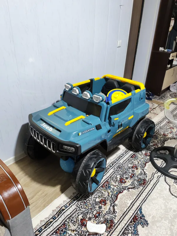 Детская машина Jeep 1