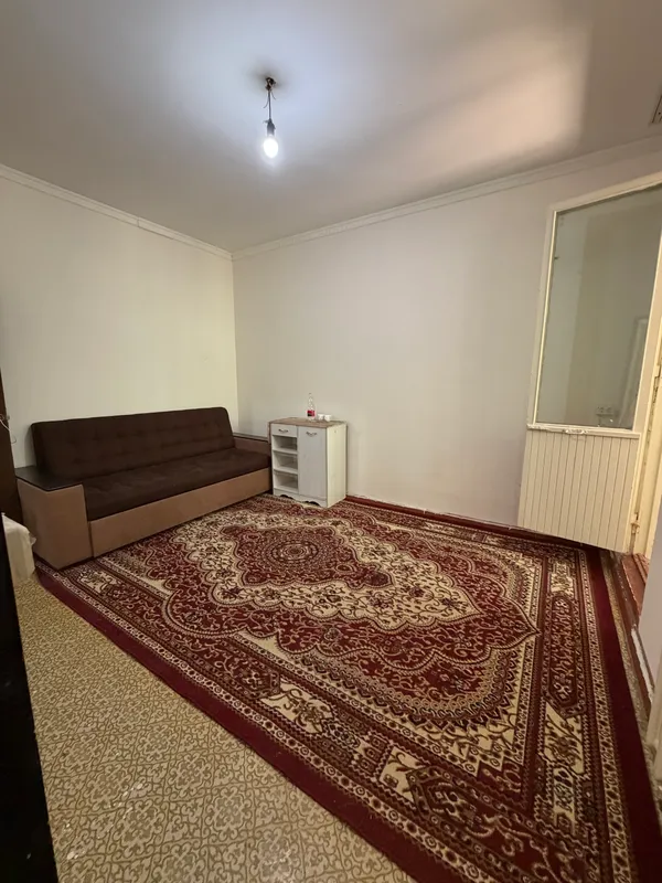 Shoshilinch 2 xonali kvartira sotiladi. O'ziniki!!! 2