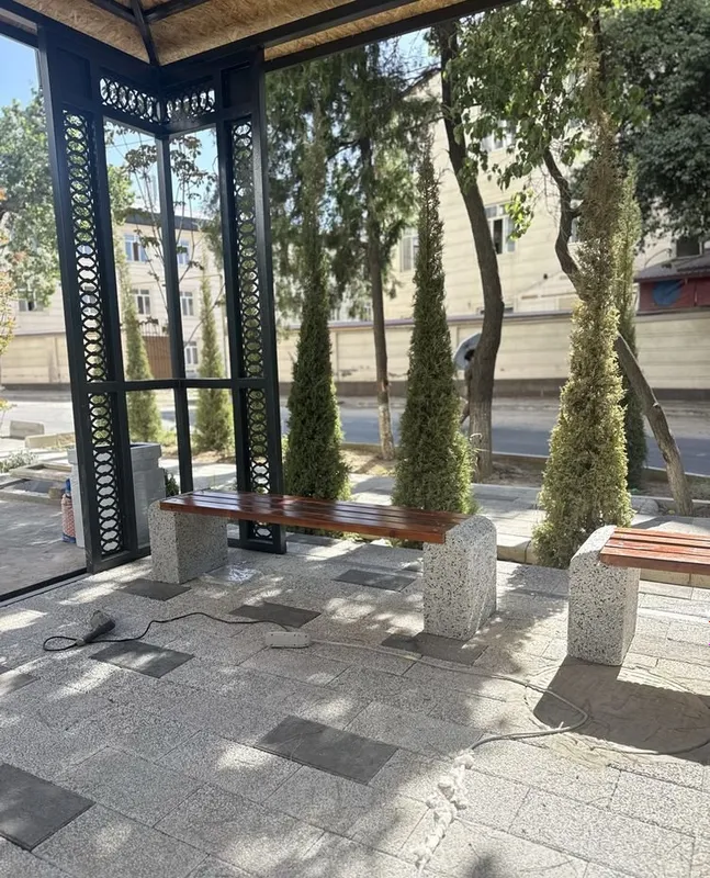 Скамейка с крошкой 4