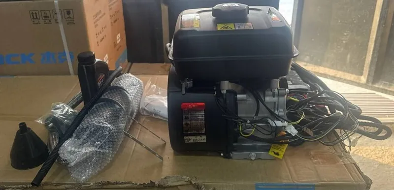 Elektro motorollerlar uchun quvvatlagich