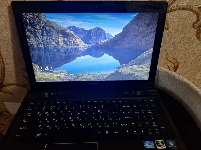 Продается ноутбук Lenovo IdeaPad Y580. 1 Продается ноутбук Lenovo IdeaPad Y580. 1