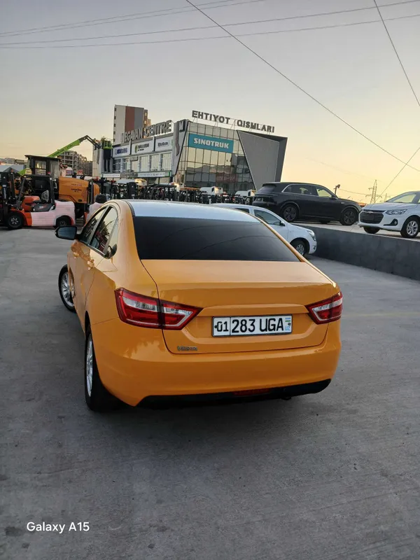 LADA VESTA год 2019 3 LADA VESTA год 2019 3