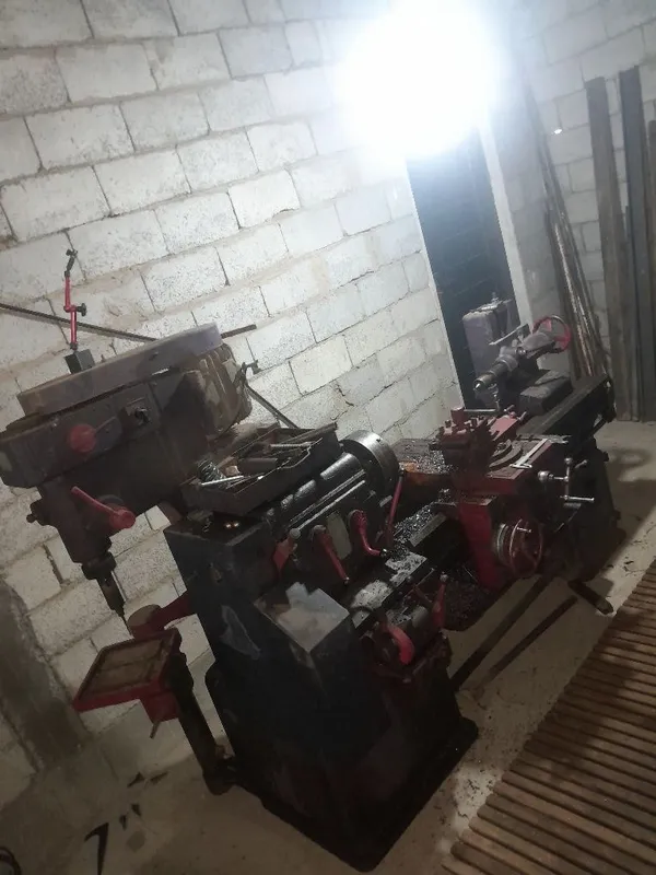 Tokrni stanok e95