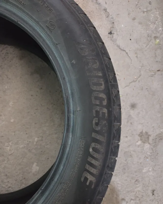 Шины Bridgestone. 215/55/R17 3 Шины Bridgestone. 215/55/R17 3