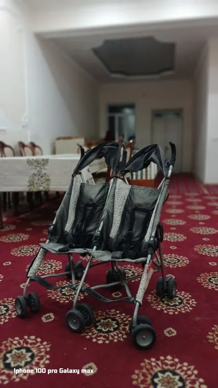 Продаю СРОЧНО коляску для двойняшек Продаю СРОЧНО коляску для двойняшек