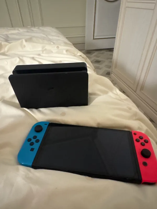 Nintendo Switch OLED joykonsiz va qutisiz 1 Nintendo Switch OLED joykonsiz va qutisiz 1