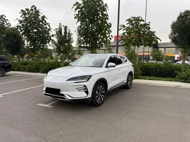 BYD SONG PLUS DM-i CHAMPION 2023 йил муддатли тўлов асосида
