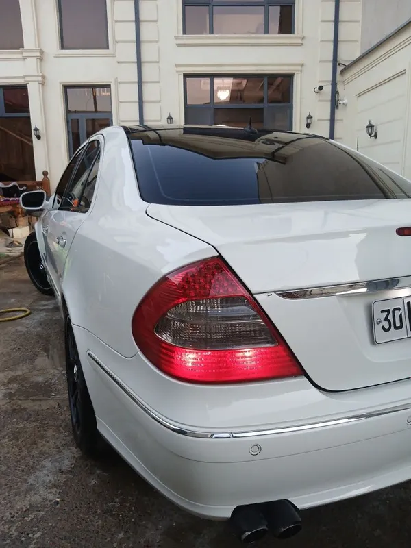 Mercedes Benz W211 3 Mercedes Benz W211 3