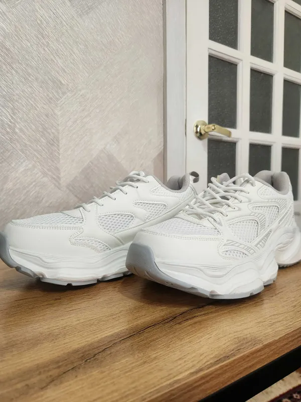 Trenddagi White Chunky Sneakers — qulay, yengil va juda stilniy model! — фото 1