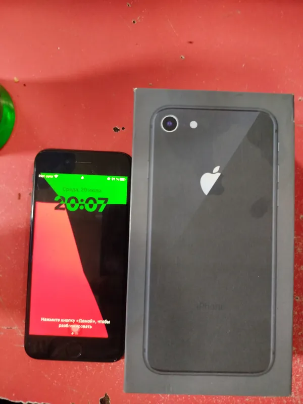 iPhone8 64GB 3