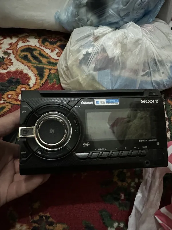 Продам Sony магнитола WX-900Bt — фото 1