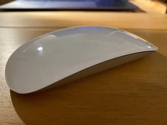 Magic mouse 2 sotiladi 3 Magic mouse 2 sotiladi 3