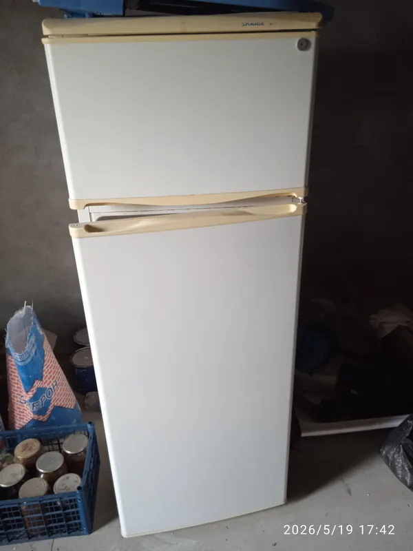 срочно продам холодильник