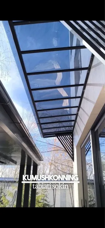 Монолитный поликарбонат MONOGLASS 2 Монолитный поликарбонат MONOGLASS 2