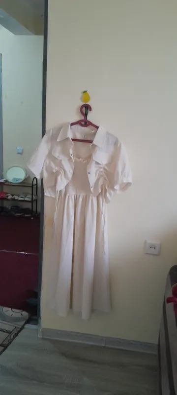 koʻylak va nimchasi bilan