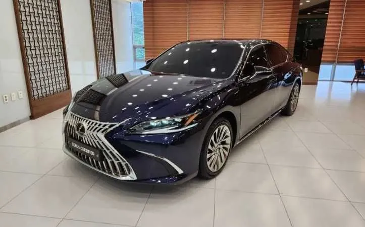 Lexus ES 300 Hybrid